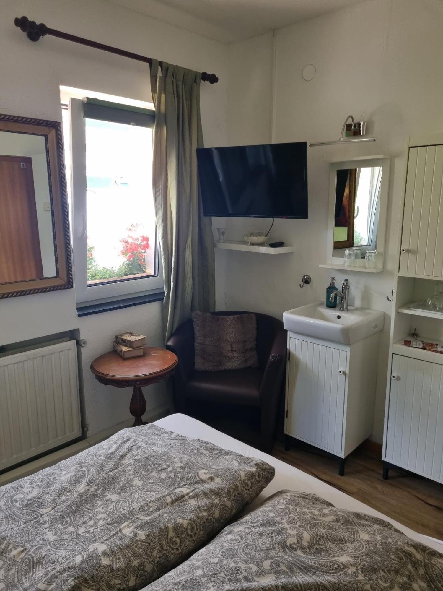 B&B Dressings Traumgarten Kaiserslautern Oda fotoğraf